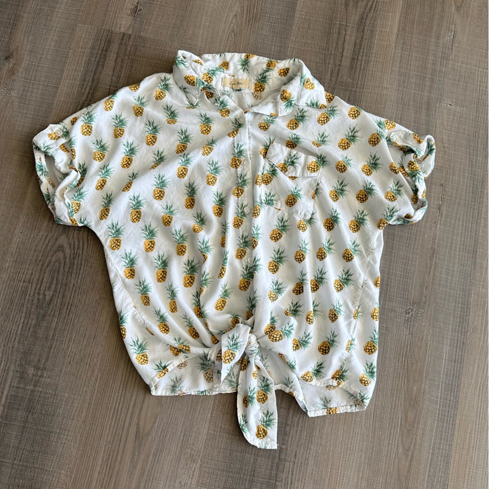 Love Notes Pineapple Button Up Top